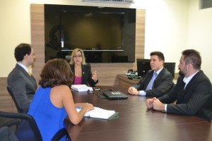Defensora Pública Geral se reúne com Ouvidora Externa da DPGE para tratar sobre Mandado de Segurança contra corte no orçamento