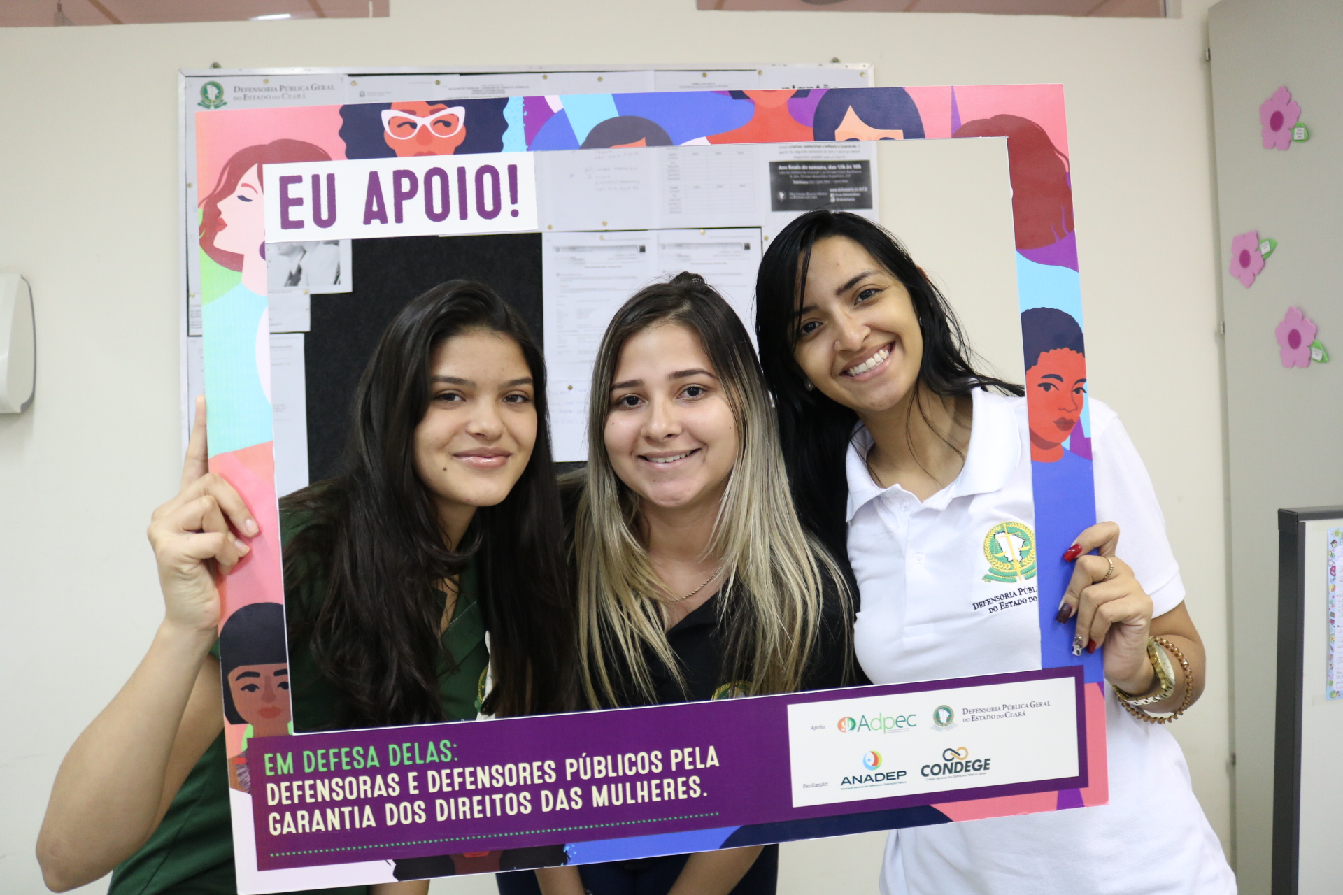 Campanha #EmDefesaDelas