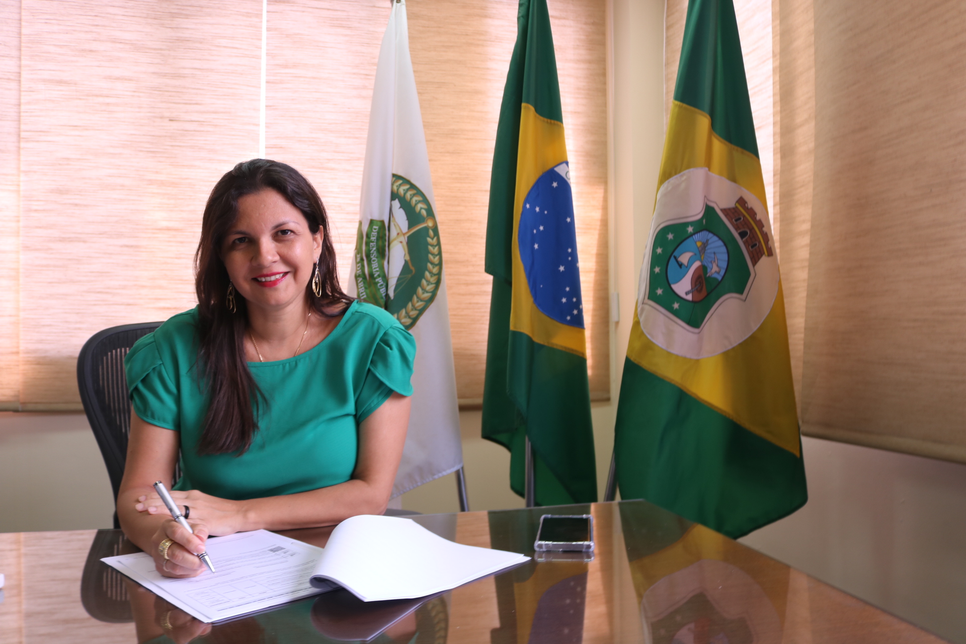 Defensoria geral adianta pagamento da primeira parcela do 13º salário para defensoras e defensores