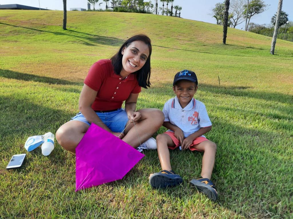 Adoção – “Em meio à pandemia, enquanto muitos perdiam os seus, eu ganhei um filho, carinhoso, amável e curioso”