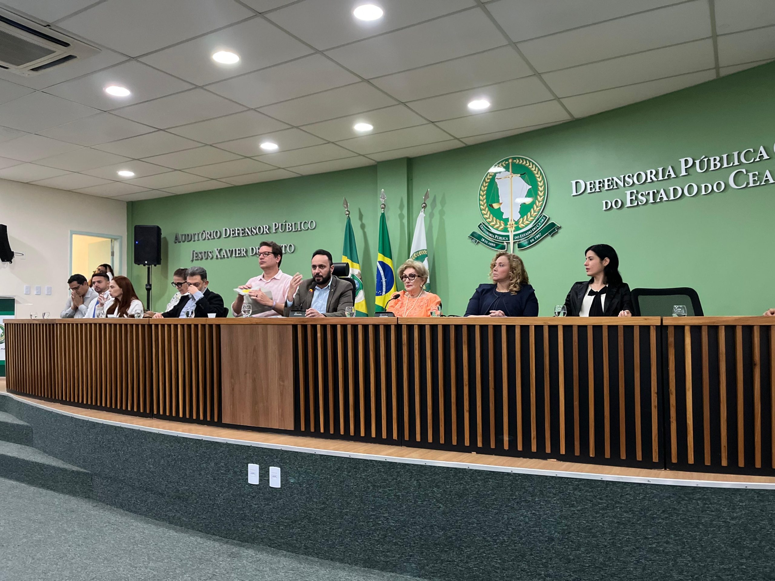 Semana Estadual da Justiça Restaurativa abre programação com lançamento de obra na Defensoria Pública