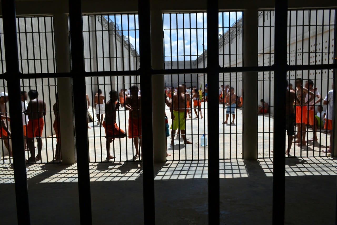 Defensoria propõe e presos com família distante terão visitas virtuais