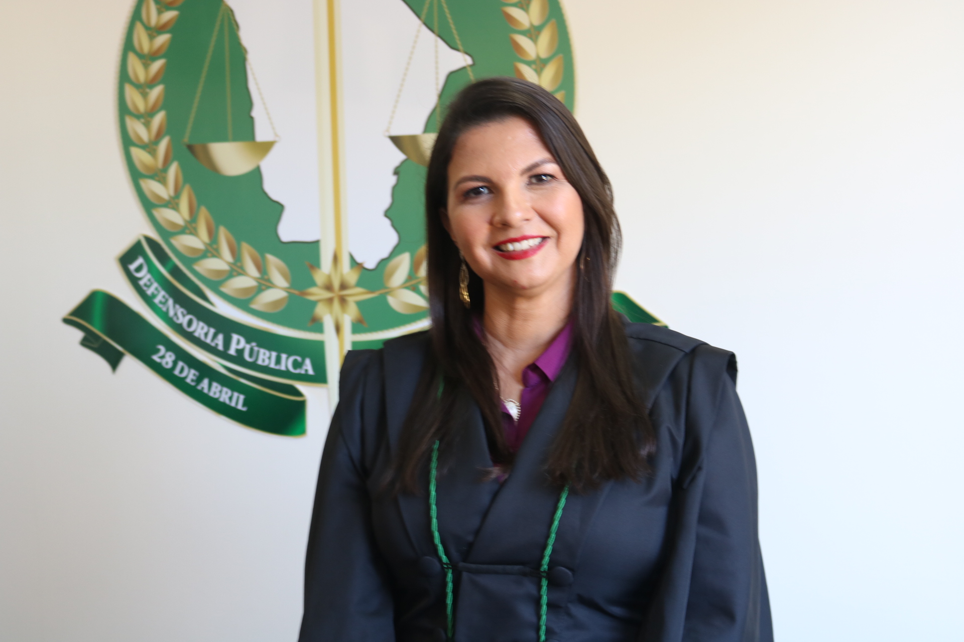 Camilo Santana anuncia recondução de Elizabeth Chagas para cargo de defensora pública geral