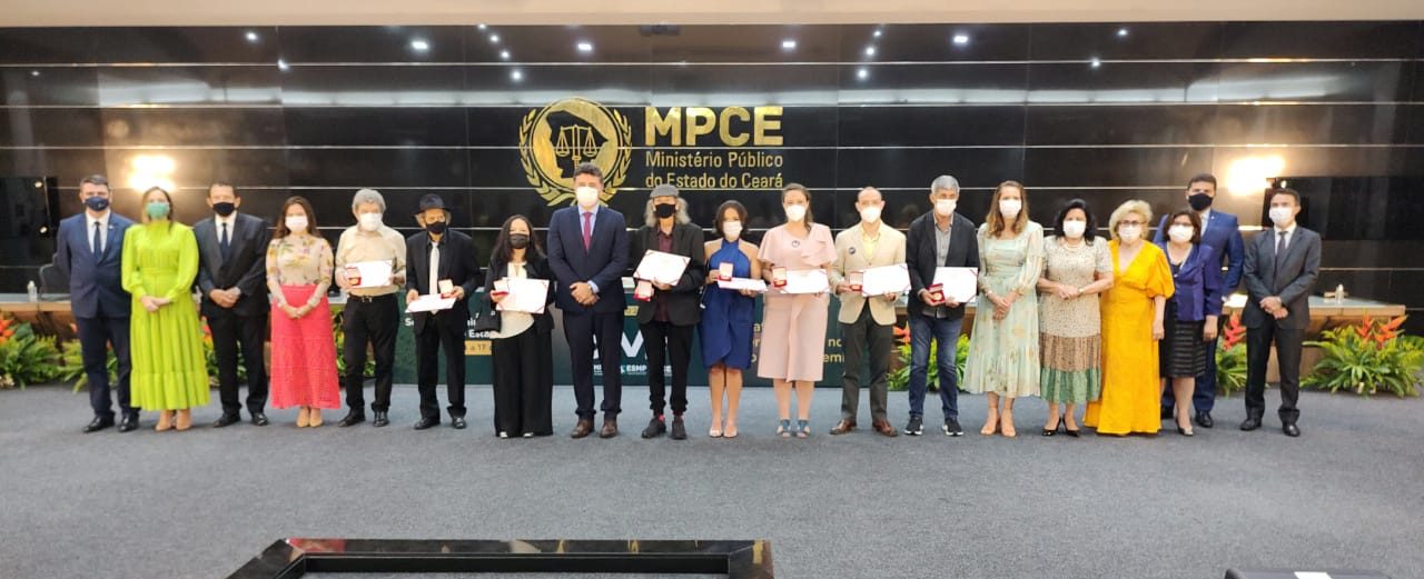 Defensoria Pública participa de solenidade do MPCE que homenageou cantores e compositores do Movimento “Pessoal do Ceará”