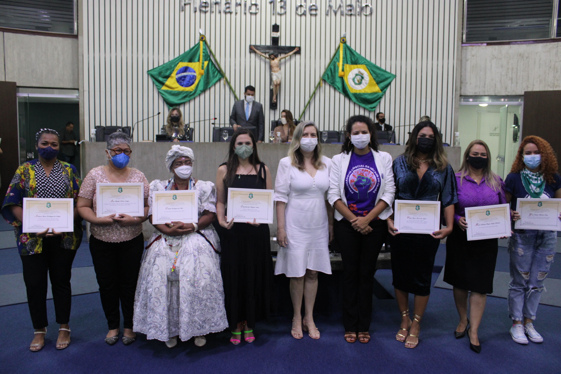 Defensora geral é homenageada pela Assembleia como liderança feminina em sessão solene alusiva ao Dia da Mulher