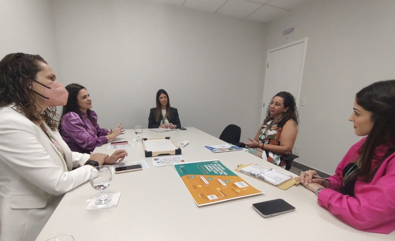 Defensoria faz visita técnica ao Centro de Mediação e Gestão de Conflitos da Assembleia Legislativa