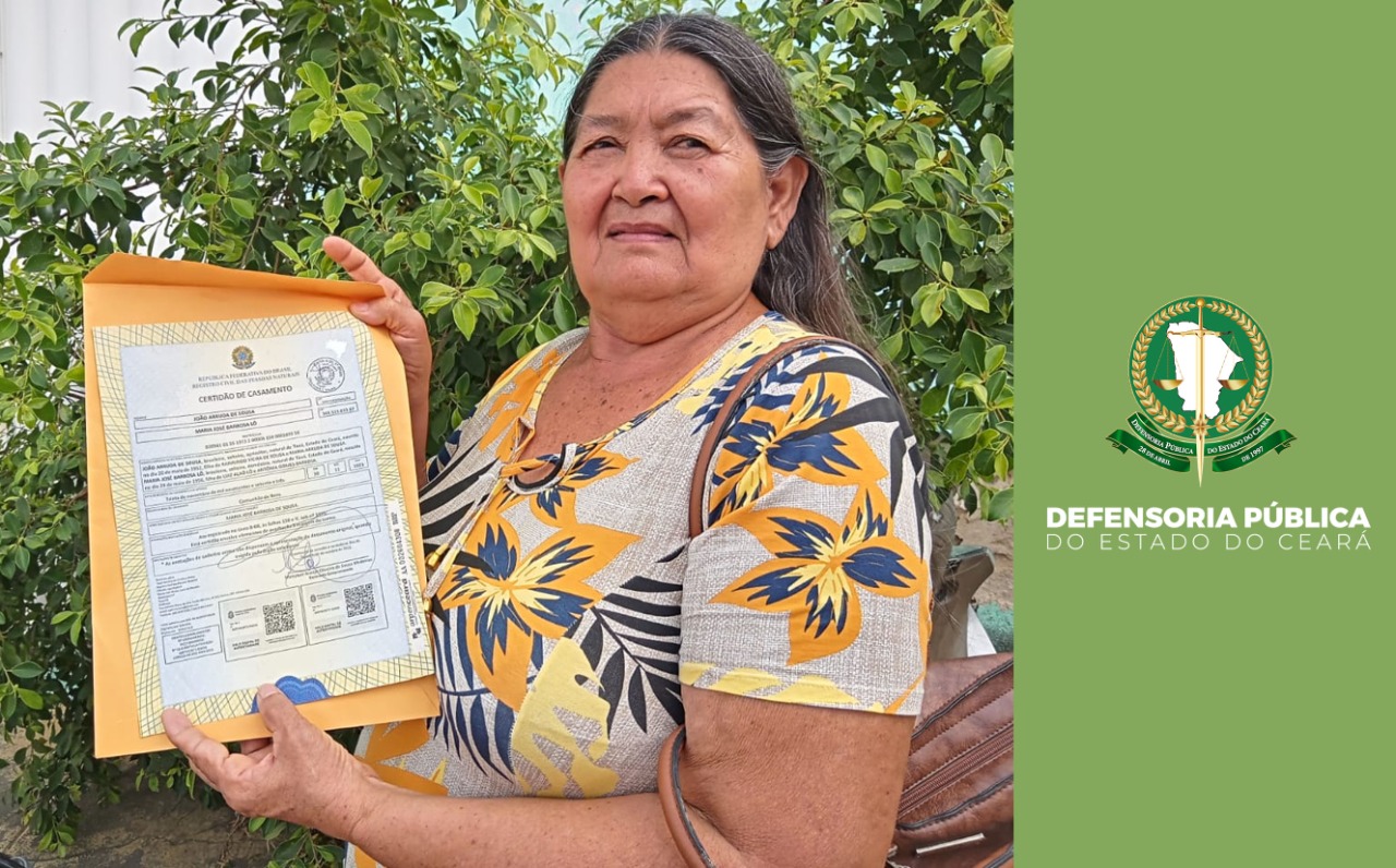 Aos 66 anos, mulher consegue inserir o nome do pai, de 94 anos, em seu registro de nascimento