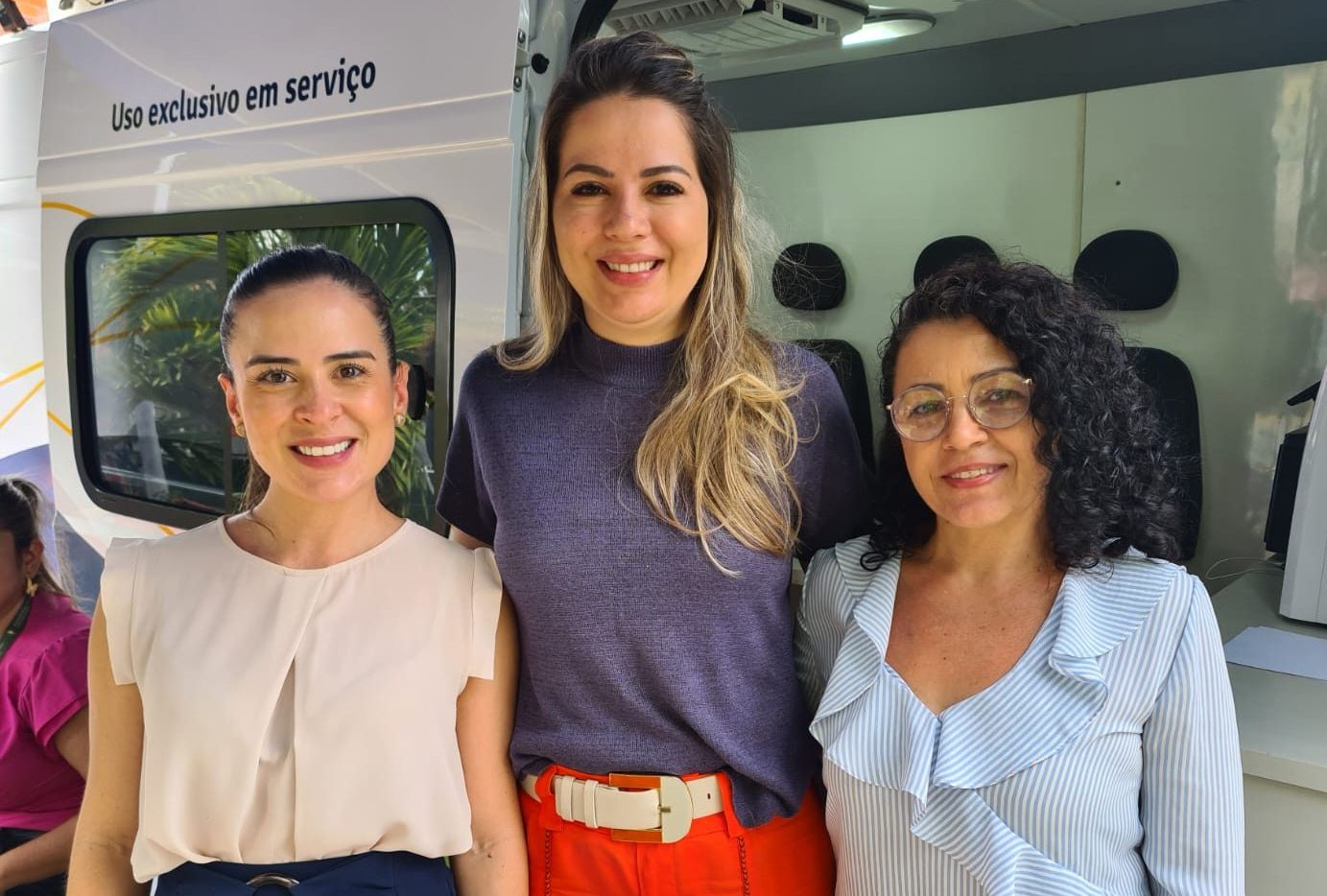 Van de Direitos da DPCE leva atendimento jurídico a moradores do Bairro Genibaú nesta sexta-feira (11/11)