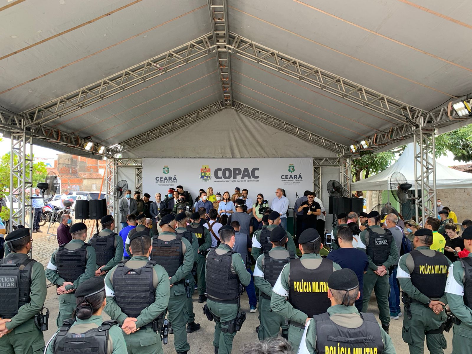 Defensoria prestigia entrega de unidade do Copac no bairro Siqueira, em Fortaleza