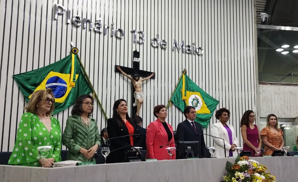 Defensoria Pública participa de sessão solene que comemorou a conquista do voto feminino