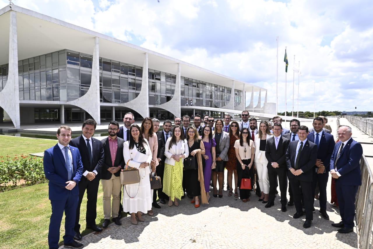 Defensoria do Ceará participa de reunião com ministro-chefe da Secretaria de Relações Institucionais, Alexandre Padilha