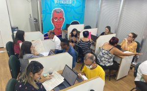 foto das cabines internas de atendimento da Defensoria em Movimento