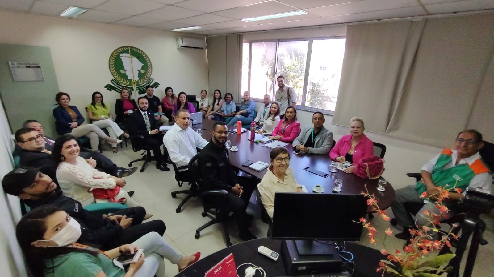 Defensoria, secretarias e órgãos do judiciário avaliam fluxos de atendimentos médicos no sistema prisional da RMF