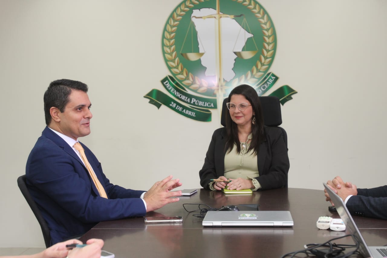 Defensoria e Câmara discutem ampliação de serviços à população de Fortaleza