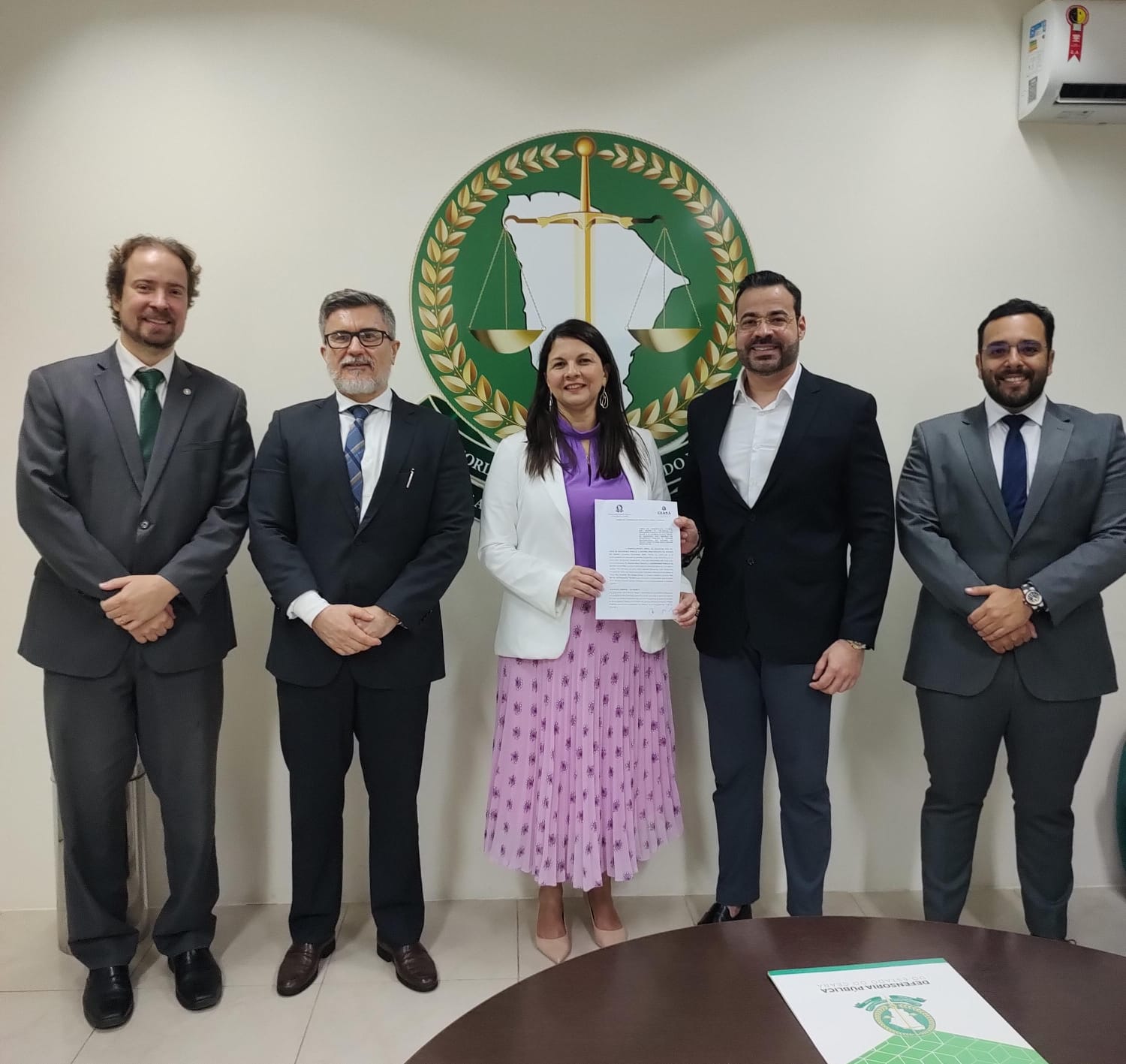 Defensoria renova termo de cooperação técnica com a Controladoria Geral de Disciplina dos Órgãos de Segurança Pública e Sistema Penitenciário