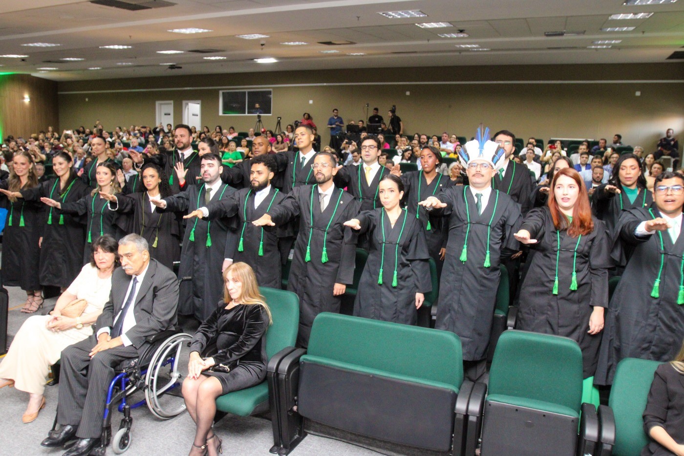 “Hoje, a história é diferente. A minha voz ecoa nesse auditório, na condição de defensora pública do Estado do Ceará”