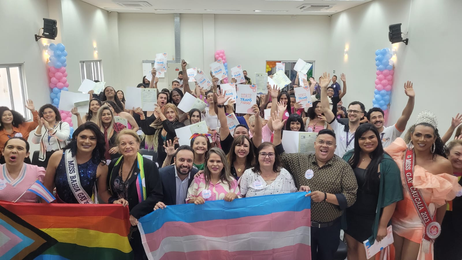 Com atuação da Defensoria, 34 pessoas trans e travestis de Caucaia recebem certidões de nascimento retificadas