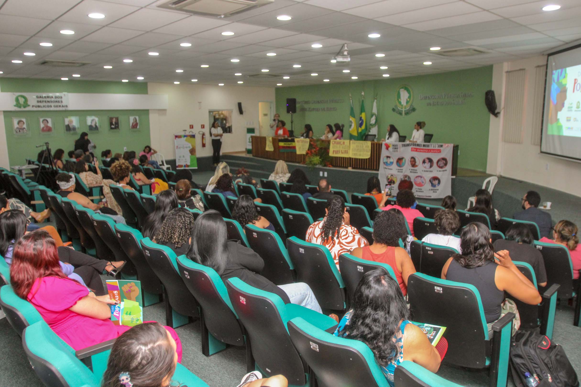 Políticas de direitos humanos e programas de proteção pautam encontro deste sábado (21) das Defensoras Populares, em Fortaleza
