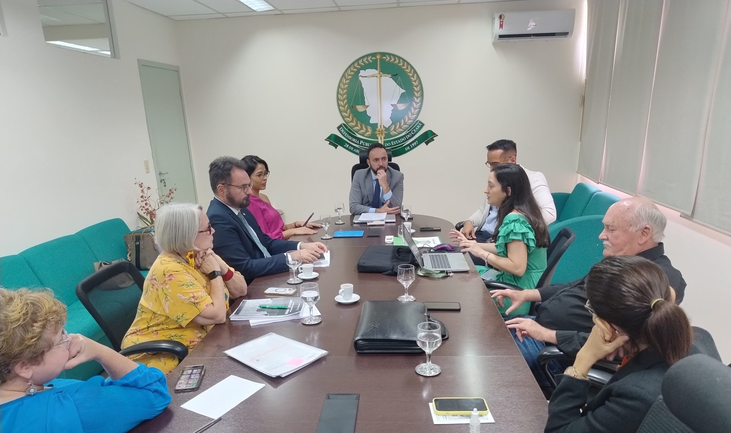 Defensores se reúnem no Comitê de Precedentes para definir atuação estratégica