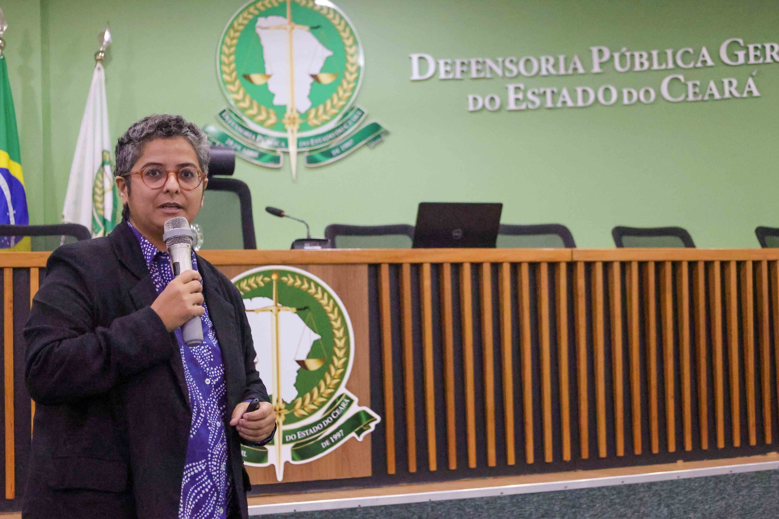 “Praticar linguagem simples é colocar a experiência das pessoas no centro da solução do problema”, diz especialista