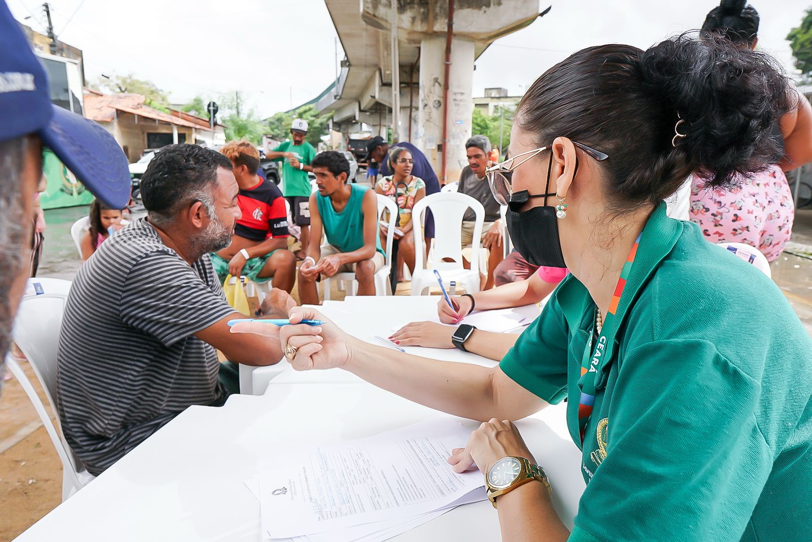 Defensoria atende população em situação de rua no Bairro Messejana, nesta terça (15)