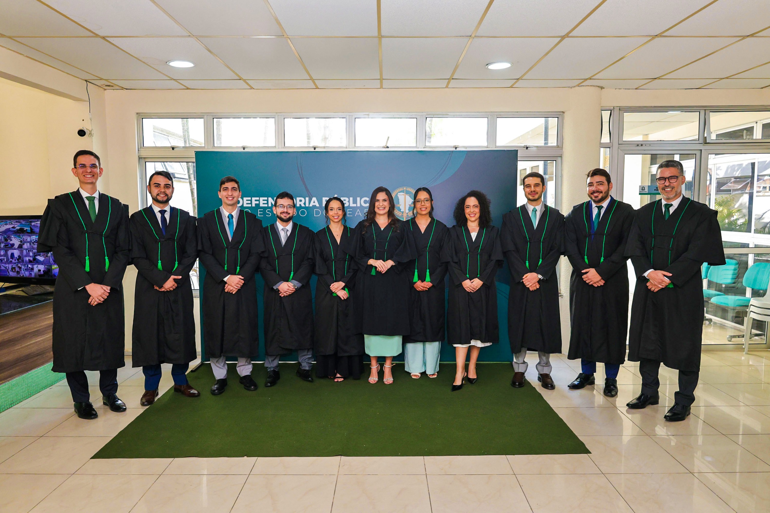 Defensoria dá posse a dez novos defensores e defensoras públicas e reforça compromisso com o acesso à Justiça no Ceará