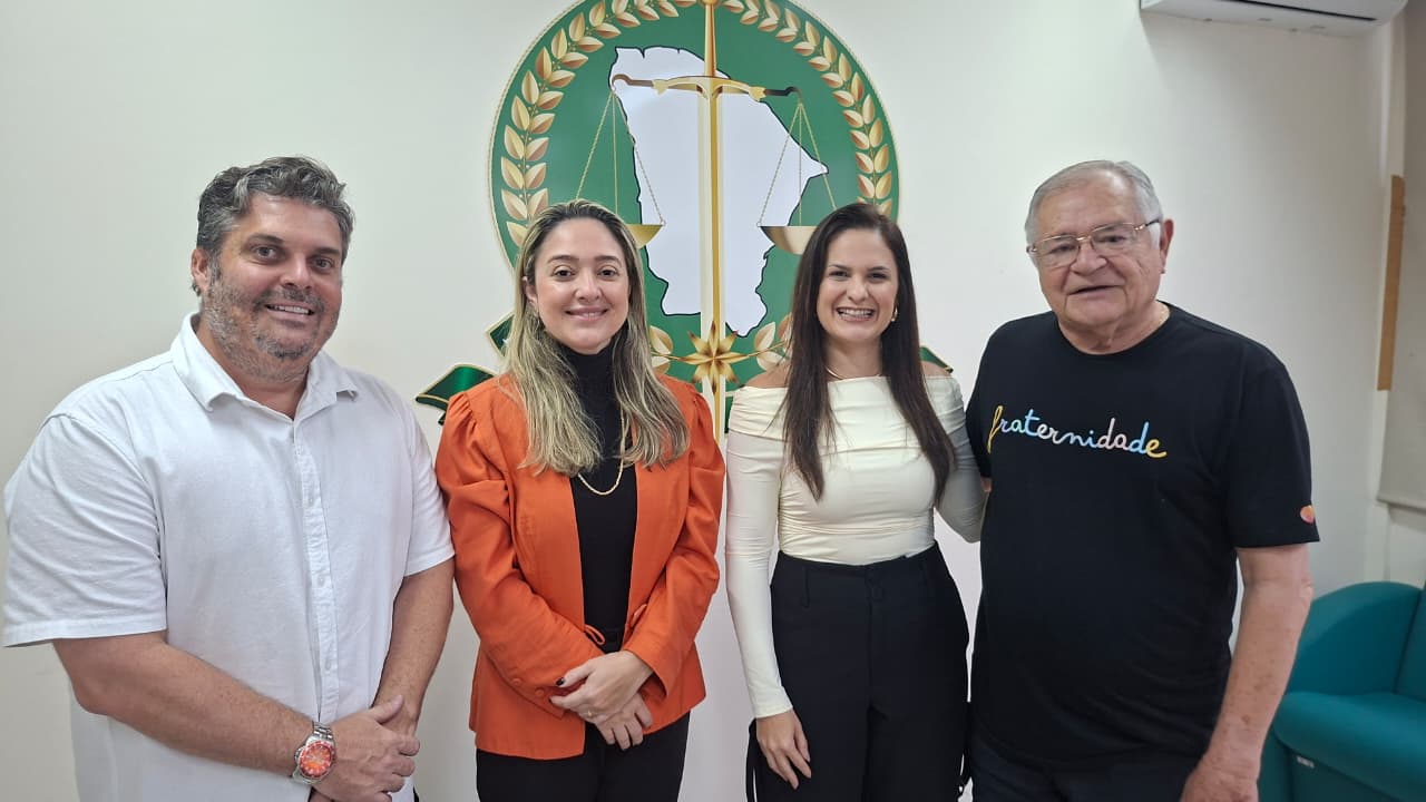 Defensoria Pública do Ceará reforça parceria com o Iprede 