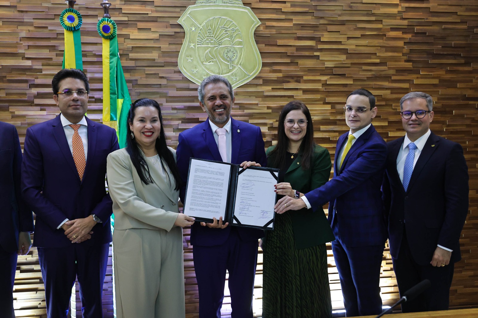 Defensoria assina Ato Normativo que limita e controla a nomeação de advogados dativos no Ceará