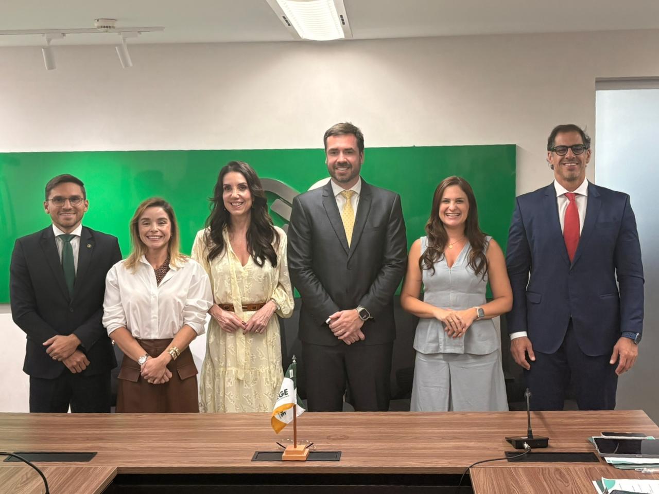 Defensora pública geral do Ceará, Sâmia Costa Farias, assume vice-presidência do Condege