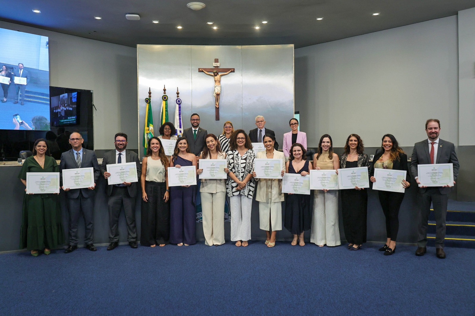 Câmara de Fortaleza celebra atuação da Defensoria Pública em sessão solene pelos direitos da população vulnerável