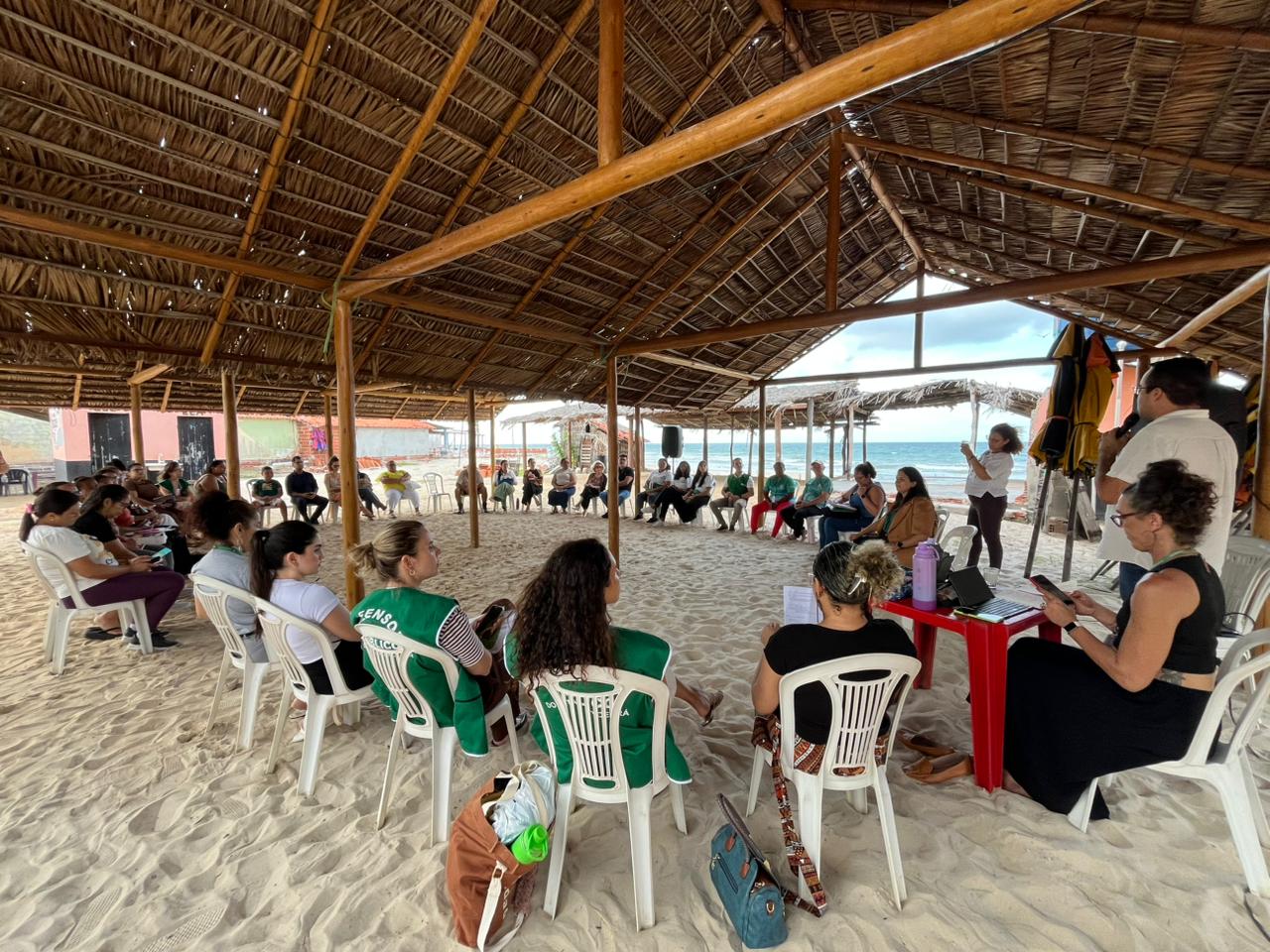Defensoria entra com pedido judicial por falta de tratamento de água  e esgoto na Comunidade Tradicional da Praia do Balbino