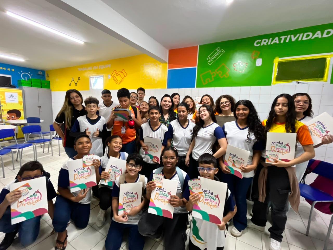 Após férias escolares, Minha Escola Ensina Direitos retoma atividades em 16 escolas de cinco cidades